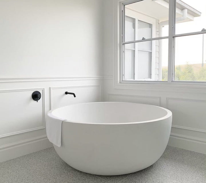 Pietra Bianca Romeo Freestanding Bath